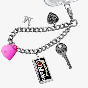 casetify - MATIN KIM CHARM KEYCHAIN